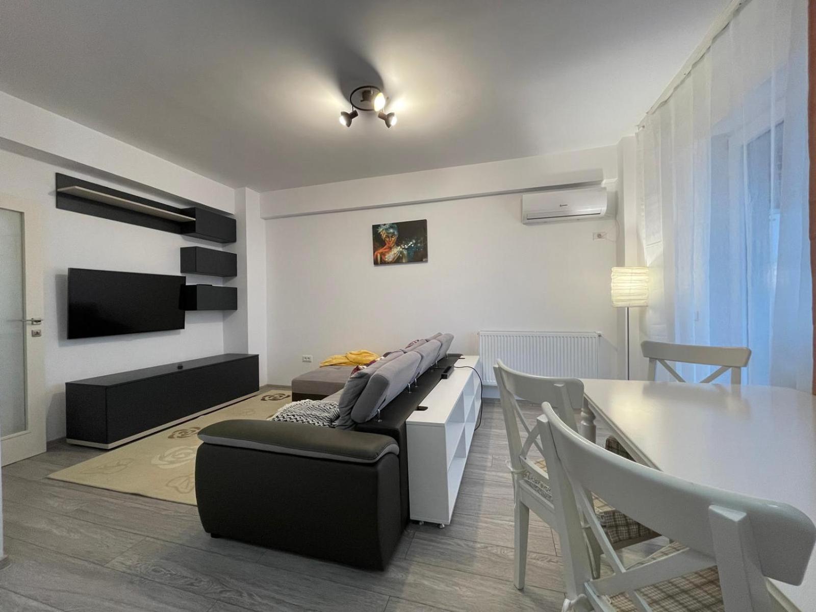 Palas Retreat - Q Residence 이아시 외부 사진