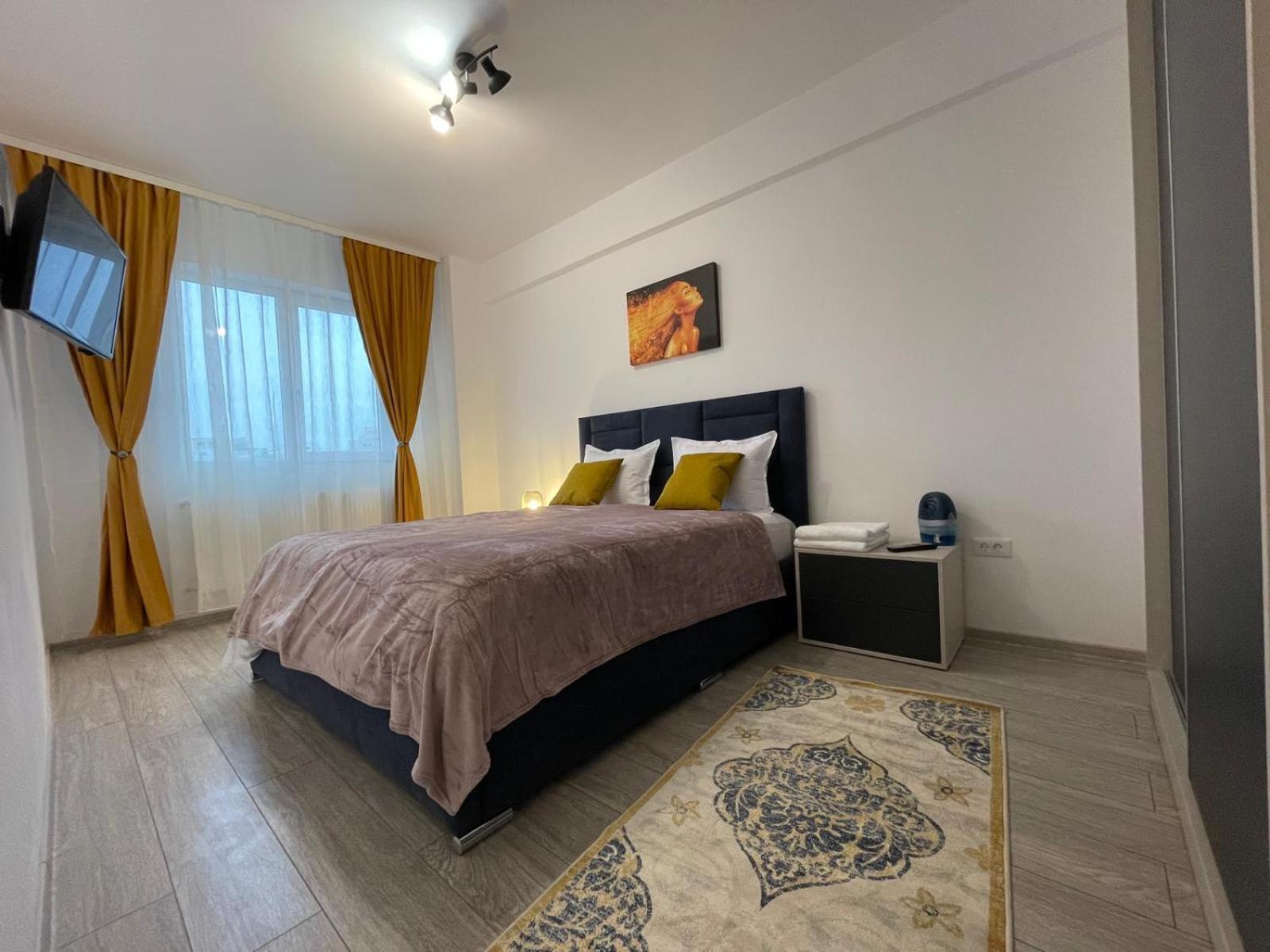 Palas Retreat - Q Residence 이아시 외부 사진