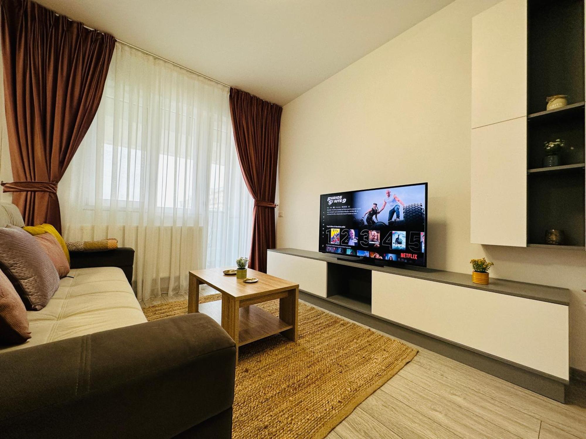 Palas Retreat - Q Residence 이아시 외부 사진